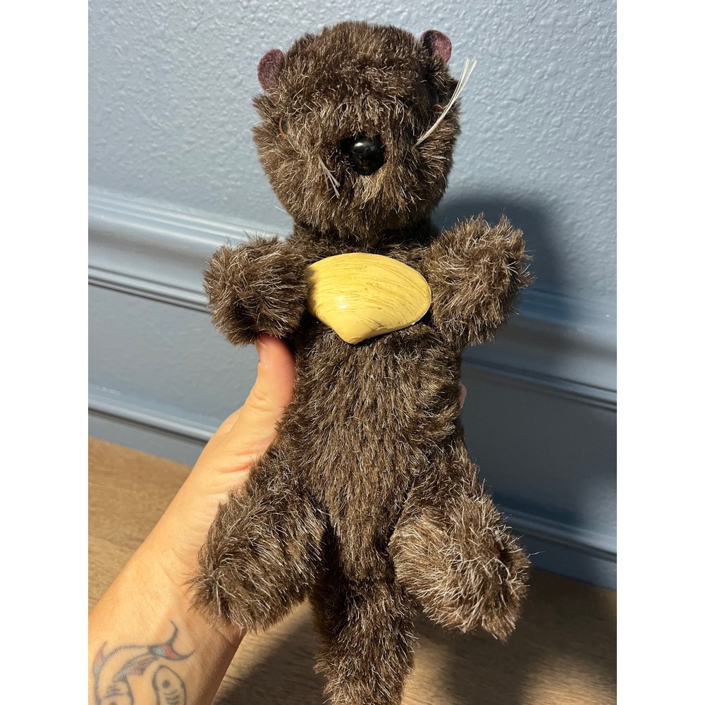 Vintage Dakin Sea Otter Plush Stuffed Animal‎ Holding Seashell 1975 Kids Toy